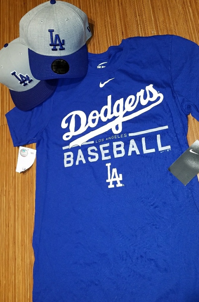 LA Dodgers hats 2 total